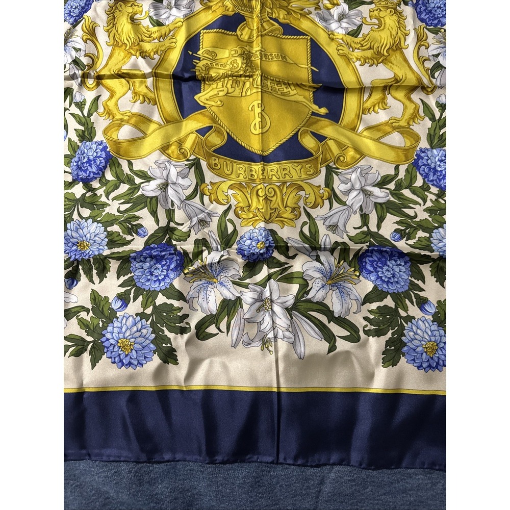 Vintage Burberry Large Coat Of Arms Lion Floral Silk Scarf Vintage - Picture 5 of 14